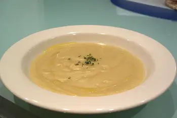 Serve in warm bowls with a small swirl of cream, a few thyme leaves, and good bread alongside. A crisped sage leaf or a few fried chestnut crumbs make